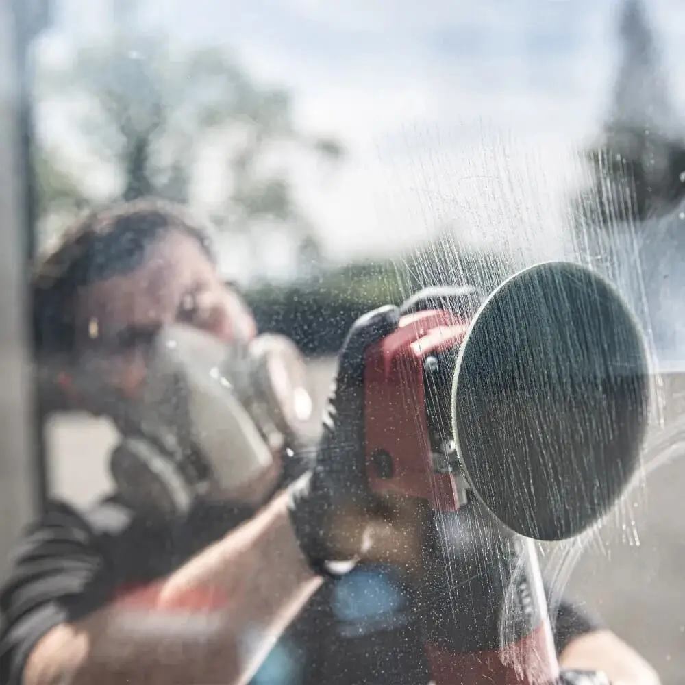 Glass scratch repair