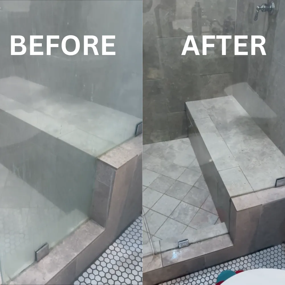 Vidrio de regadera antes y después de la restauración profesional en Los Ángeles